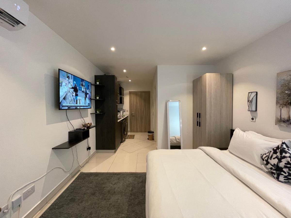 The Lennox Luxury Suites & Apartments Acra Exterior foto