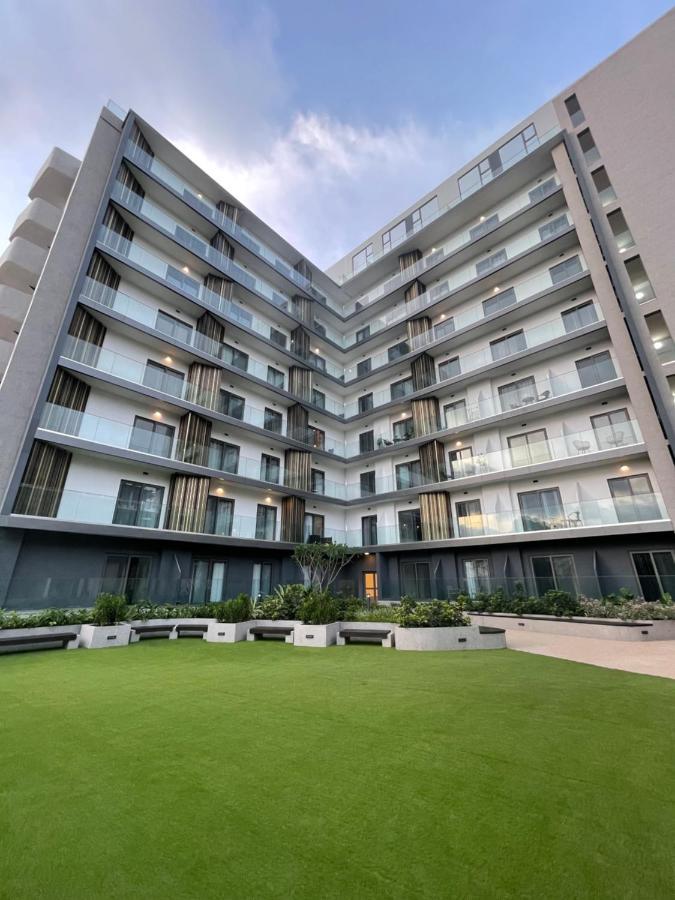 The Lennox Luxury Suites & Apartments Acra Exterior foto